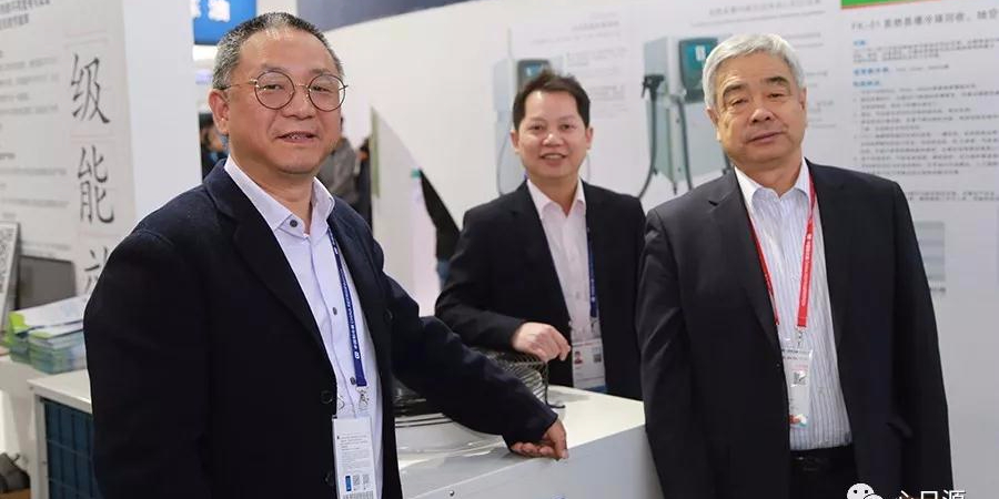心日源碳?xì)淅涿街鳈C亮相“2018中國制冷展臭氧氣候技術(shù)路演”